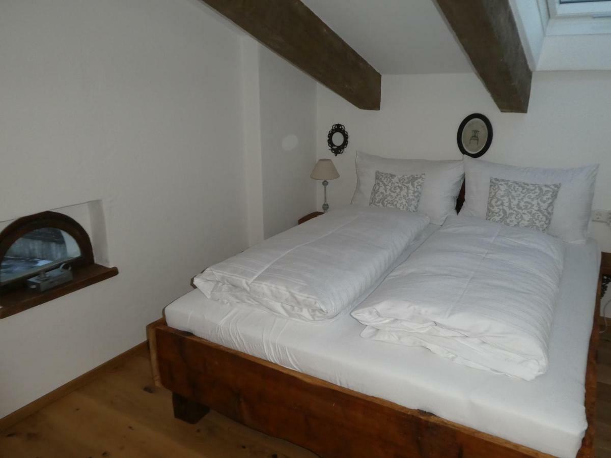 Kornberg Guetl *
